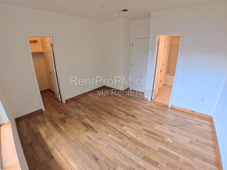 4545 Wheaton Dr #1-E309 — Photo 9