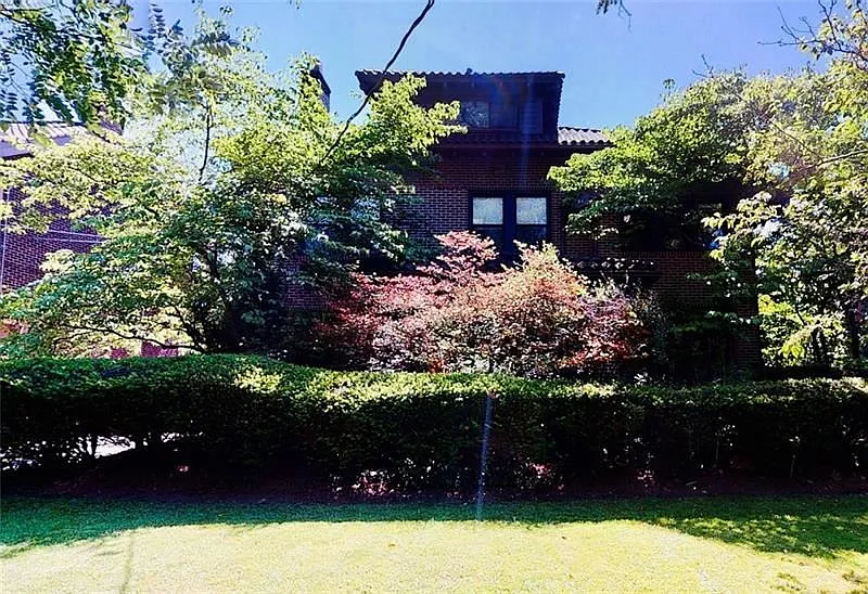 1155 Shady Ave photo 1