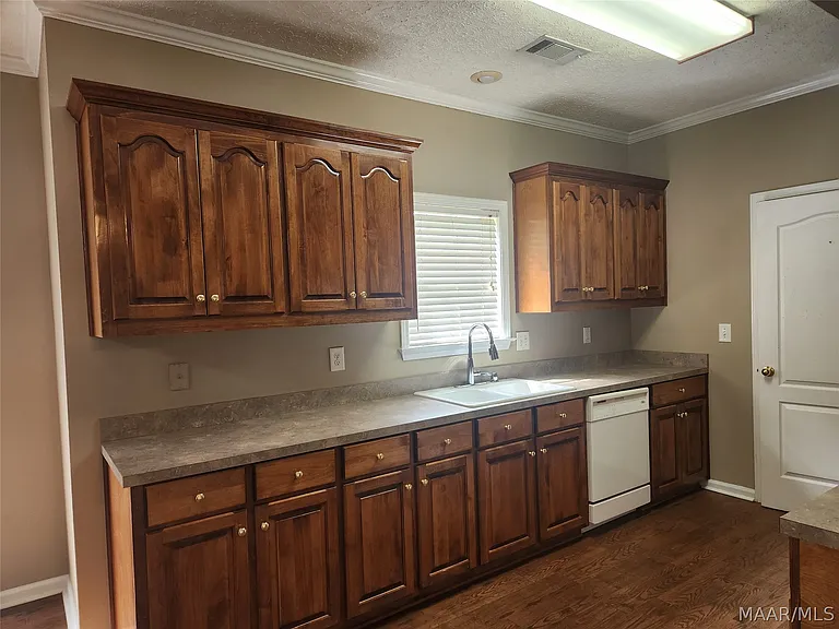 1922 Denny Dr — Photo 12