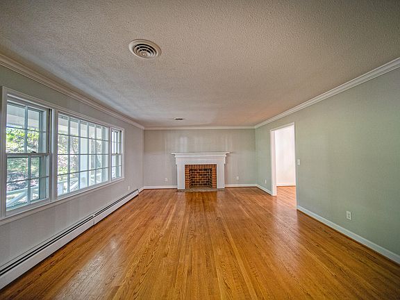 5th image of 3803 Bosworth Dr SW