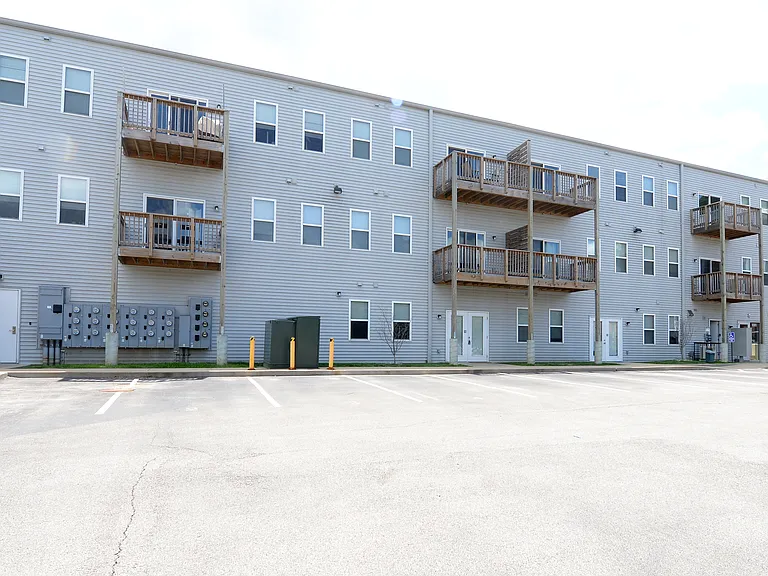 1001 Russell Blvd — Photo 18
