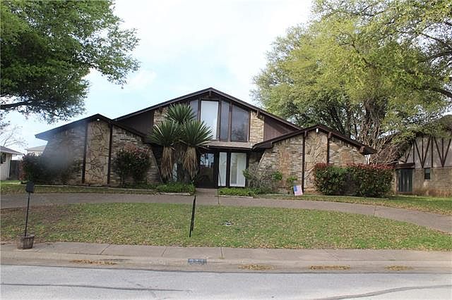 1st image of 621 Nancywood Ave