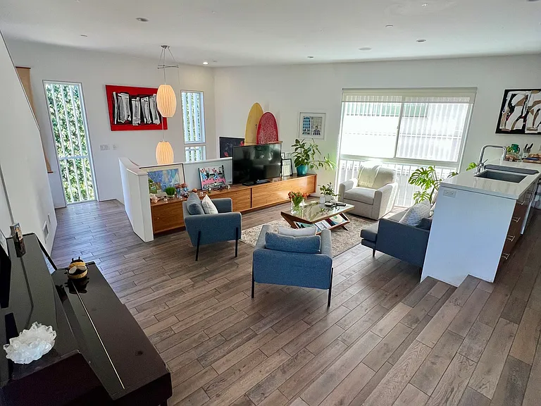 2851 N Buzz Ct — Photo 5