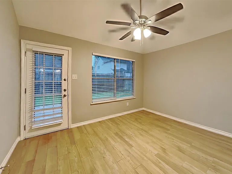 3344 Zubin Ln — Photo 16