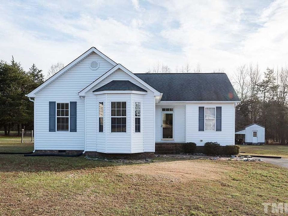 1st image of 2447 Foxfire Ln