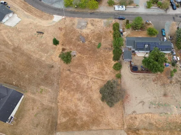 3328 Lazer Ct, Valley Springs, CA 95252