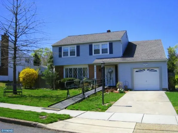 209 Cleveland Ave, Edgewater Park, NJ 08010