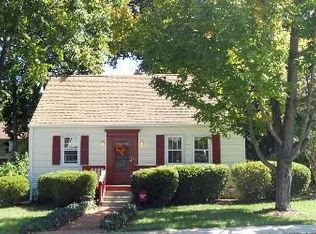 4027 Maple St, Fairfax, VA 22030