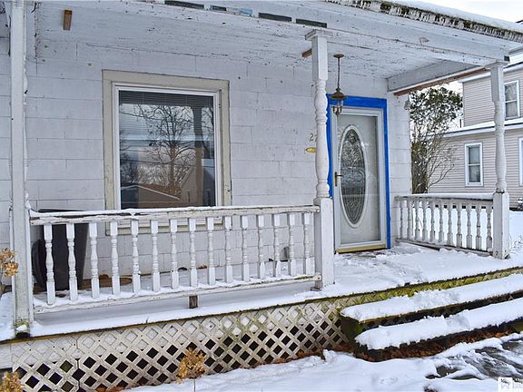 3rd image of 27 E Chadakoin St