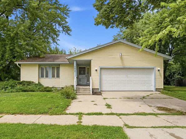 303 Ankeny St, Waterloo, IA 50703