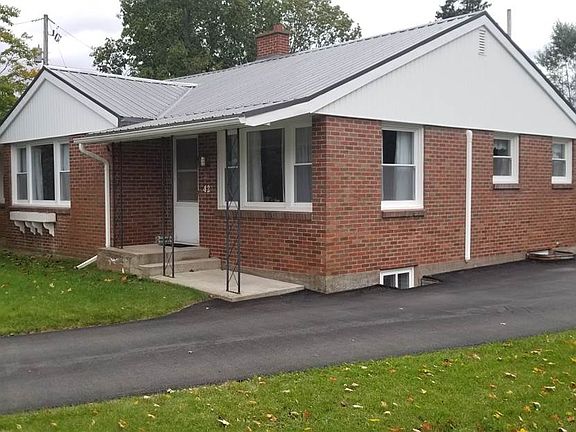 2nd image of 42 Hampstead Ct