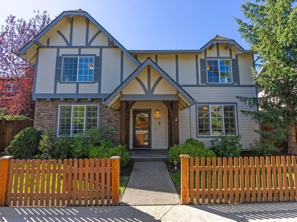 20421 Aberdeen Dr, Bend, OR 97702