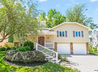 15011 Seward Plz, Omaha, NE 68154