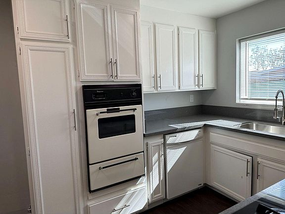 2nd image of 3460 Cedar Ave #3460A