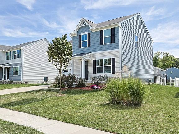 2nd image of 210 Wooded Ridge Dr #5