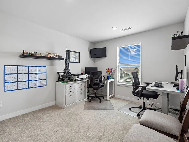 1021 Clendening Dr — Photo 29