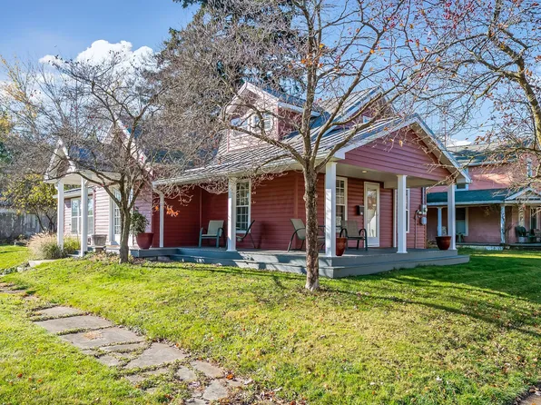 300 W Main St, Cardington, OH 43315