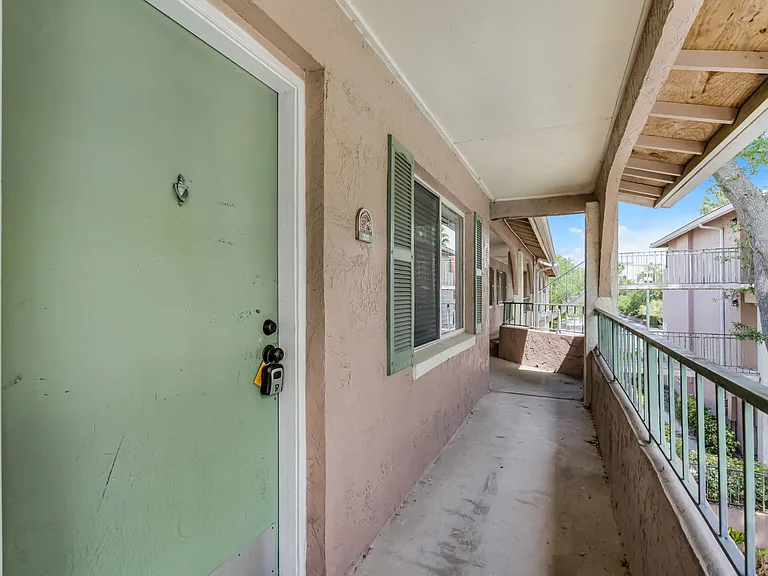 136 Blue Point Way — Photo 28