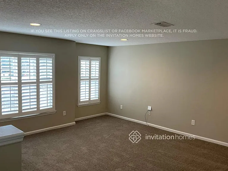 11315 Claudine Ct — Photo 8