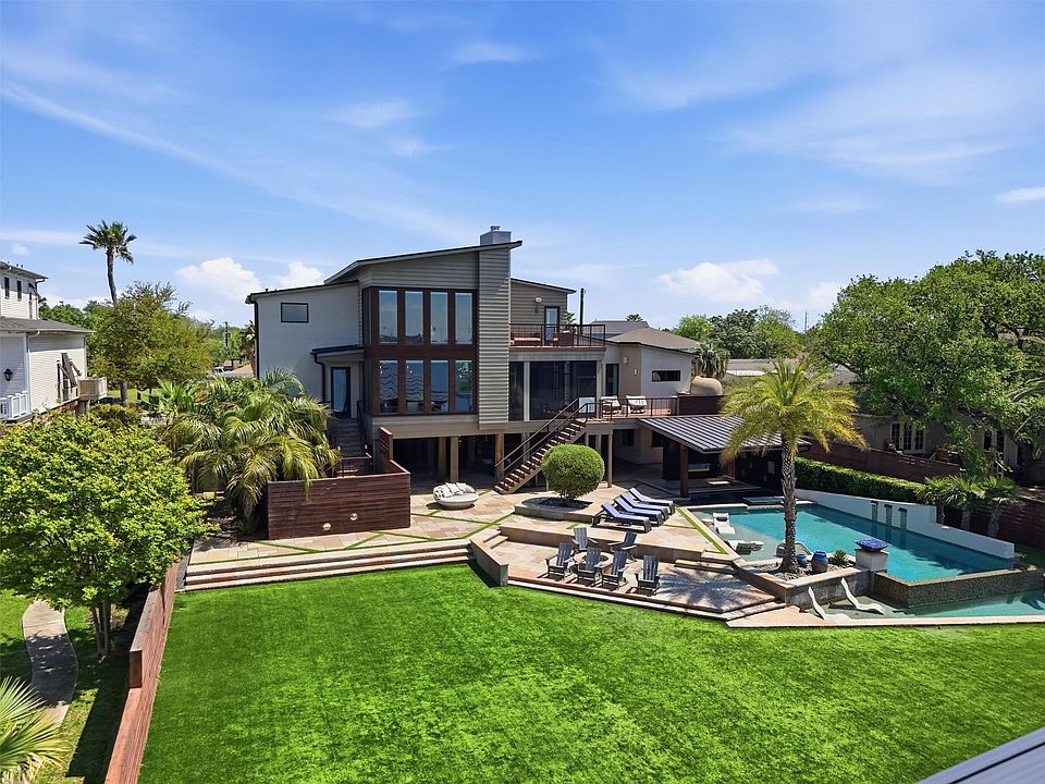 1st image of 1721 Bayou Shore Dr