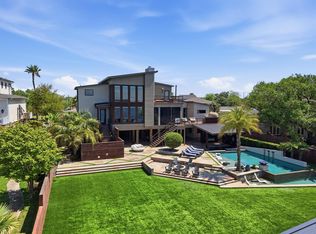 1721 Bayou Shore Dr, Galveston, TX 77551
