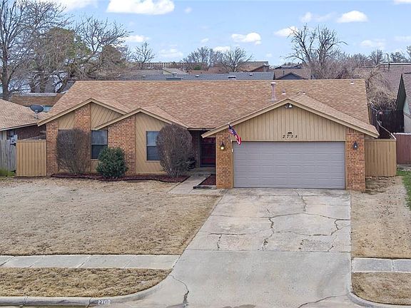 2nd image of 2708 Glen Oaks Dr
