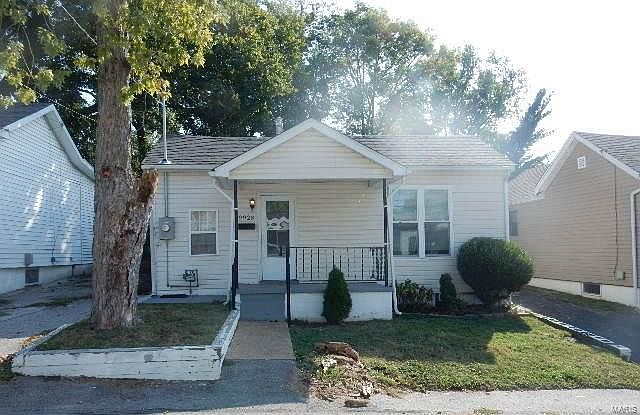 1st image of 9928 Meadow Ave