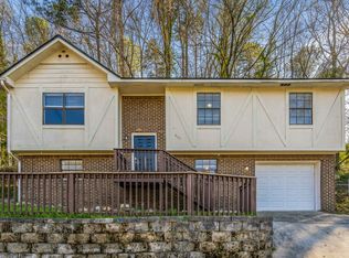 933 Edwards Lake Rd, Birmingham, AL 35235