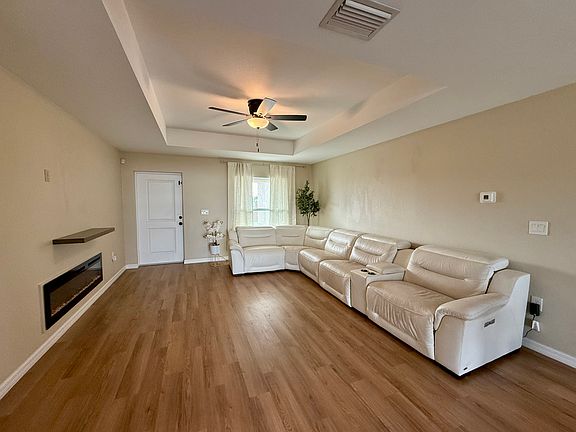 4th image of 7033 Waldo Cir