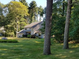 101 Angelica Dr, Framingham, MA 01701