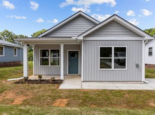 815 Goshen St, Oxford, NC 27565