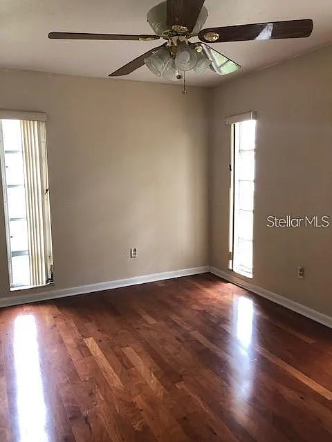 2 bed, 1.5 bath, 1122 sqft, $1,295 — Photo 3