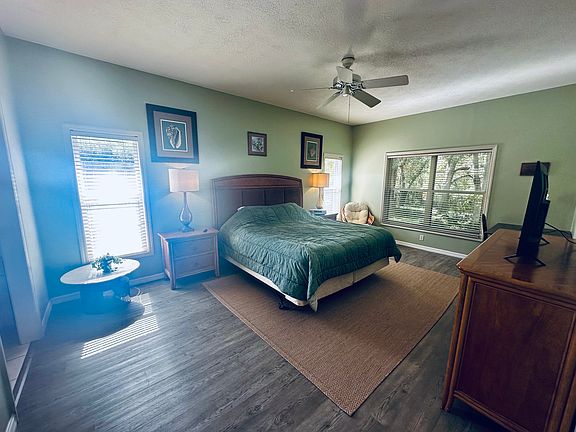 3rd image of 3141 N Barton Creek Cir