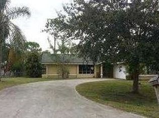 11303 Chattahoochee Dr, North Fort Myers, FL 33917