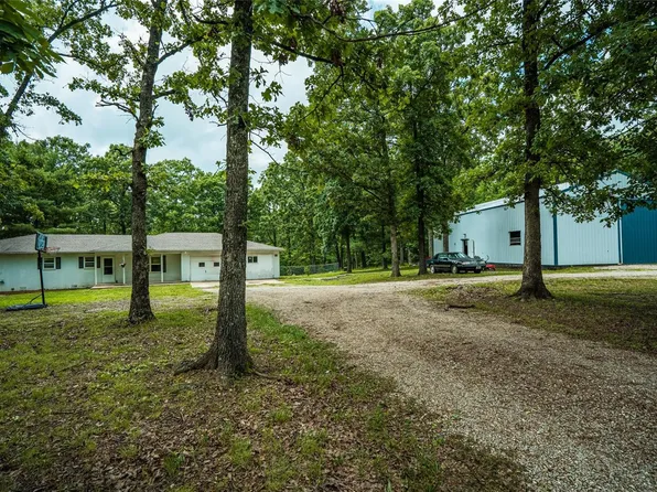 23639 Hawaii Rd, Lebanon, MO 65536