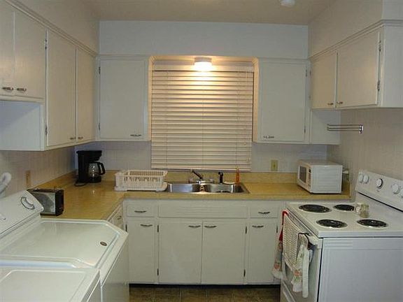 5th image of 170 Soda Creek Dr