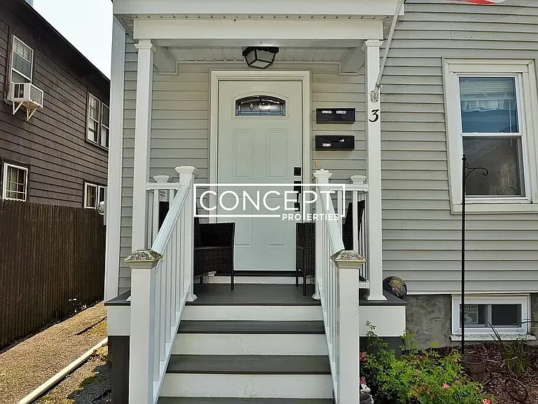 3 Roosevelt Ave #1 — Photo 7
