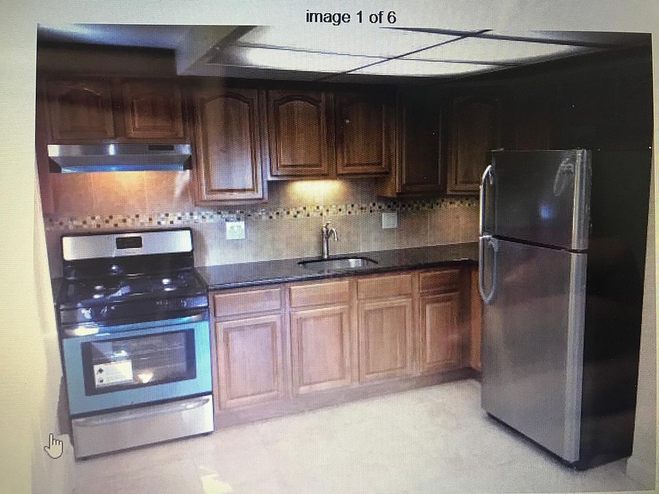 2nd image of 17 Grasmere Ave