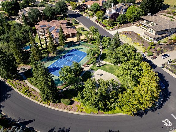 2nd image of 2012 Pinecrest Court