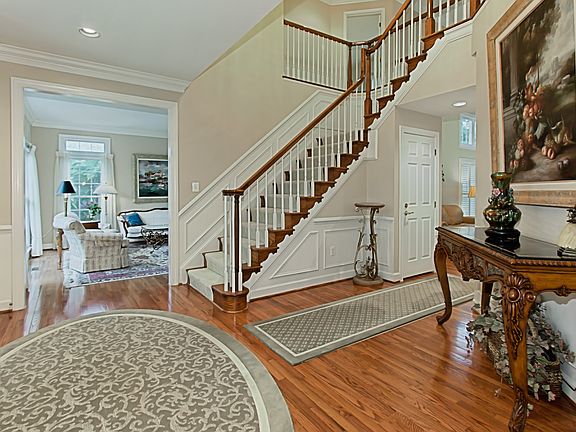 4th image of 9912 Yachthaven Dr