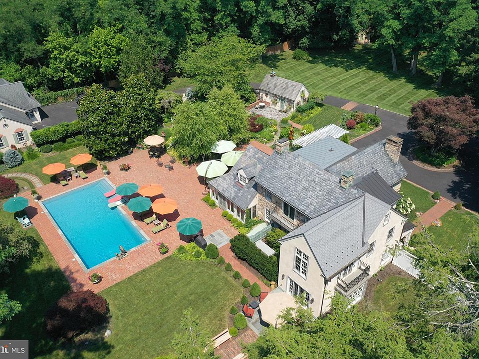 1st image of 2445 River Rd