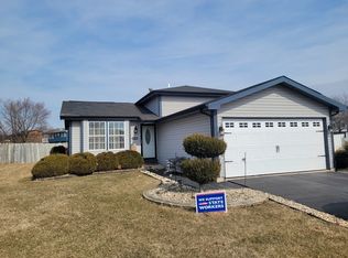 6100 Allemong Dr, Matteson, IL 60443