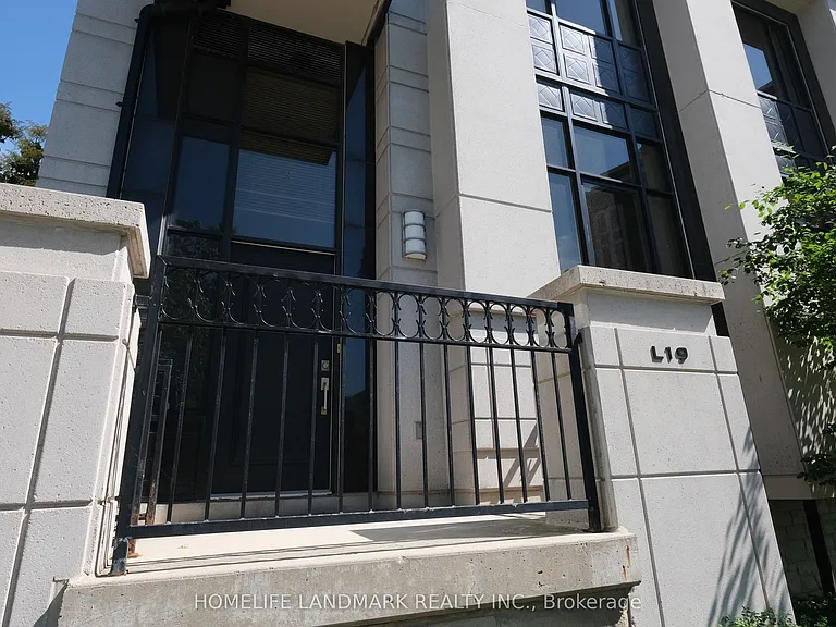 100 Harrison Garden Blvd #L19 — Photo 1
