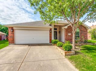 6838 Dream Dust Dr, North Richland Hills, TX 76180