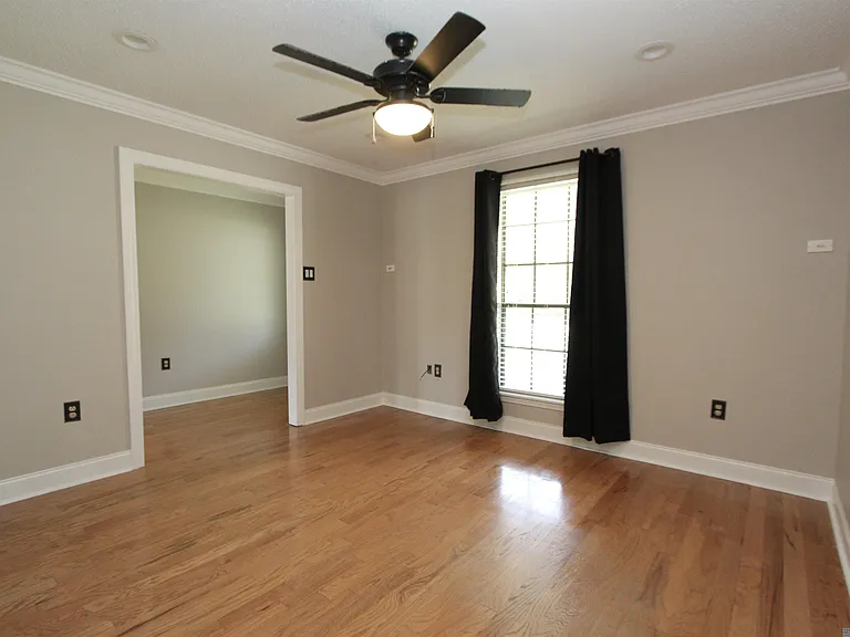 4837 Front Royal Dr — Photo 13