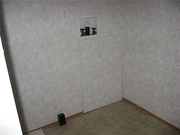 4th image of 253 Whitedove