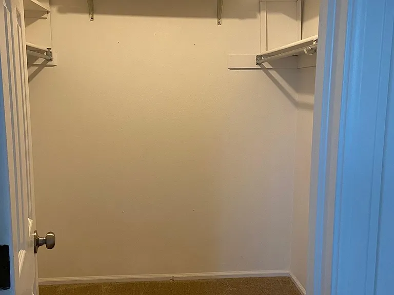 434 S Balsam St — Photo 12
