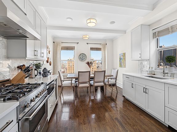 3rd image of 165 W 91st St APT 15H