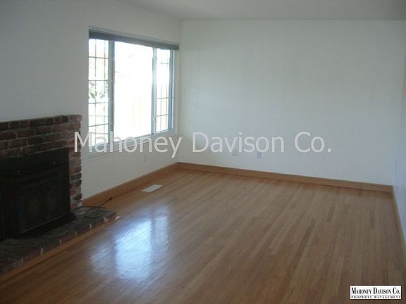 2nd image of 25 Eastside Cir