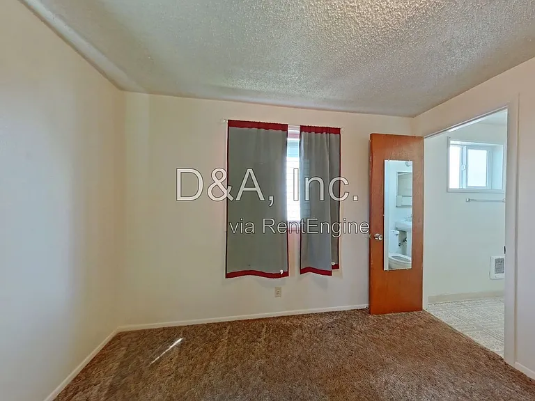 423 SW 9th St — Photo 6
